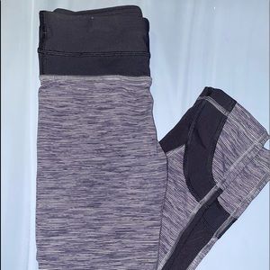 Lululemon cropped grey and black leggings size 4